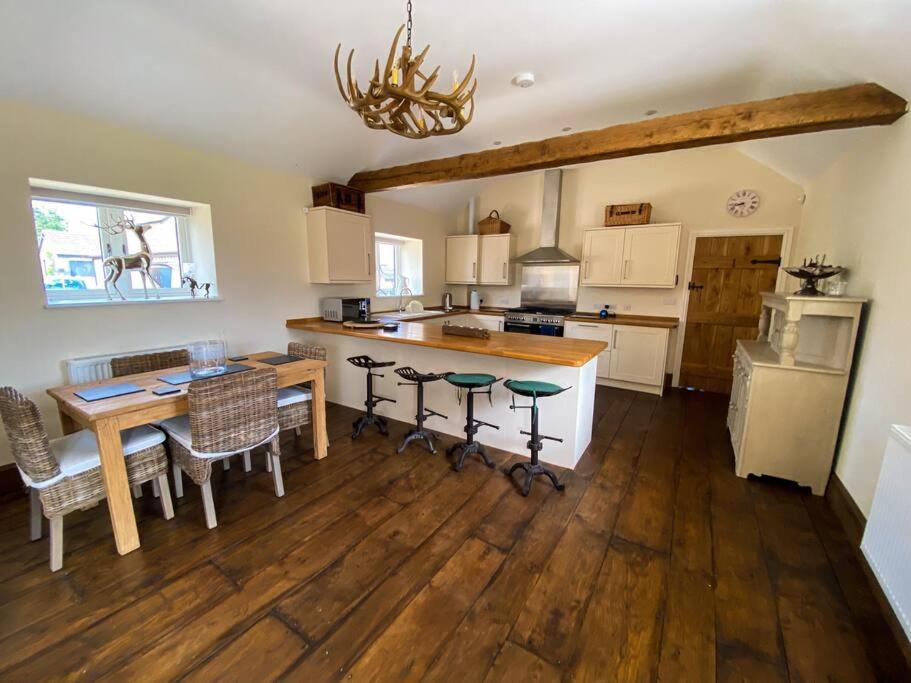 The Udderhouse - Udderly Unforgettable Retreat Holiday home *
